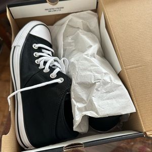 Converse Chuck Taylor All Star Madison Mid High Canvas Sneaker woman’s size 10